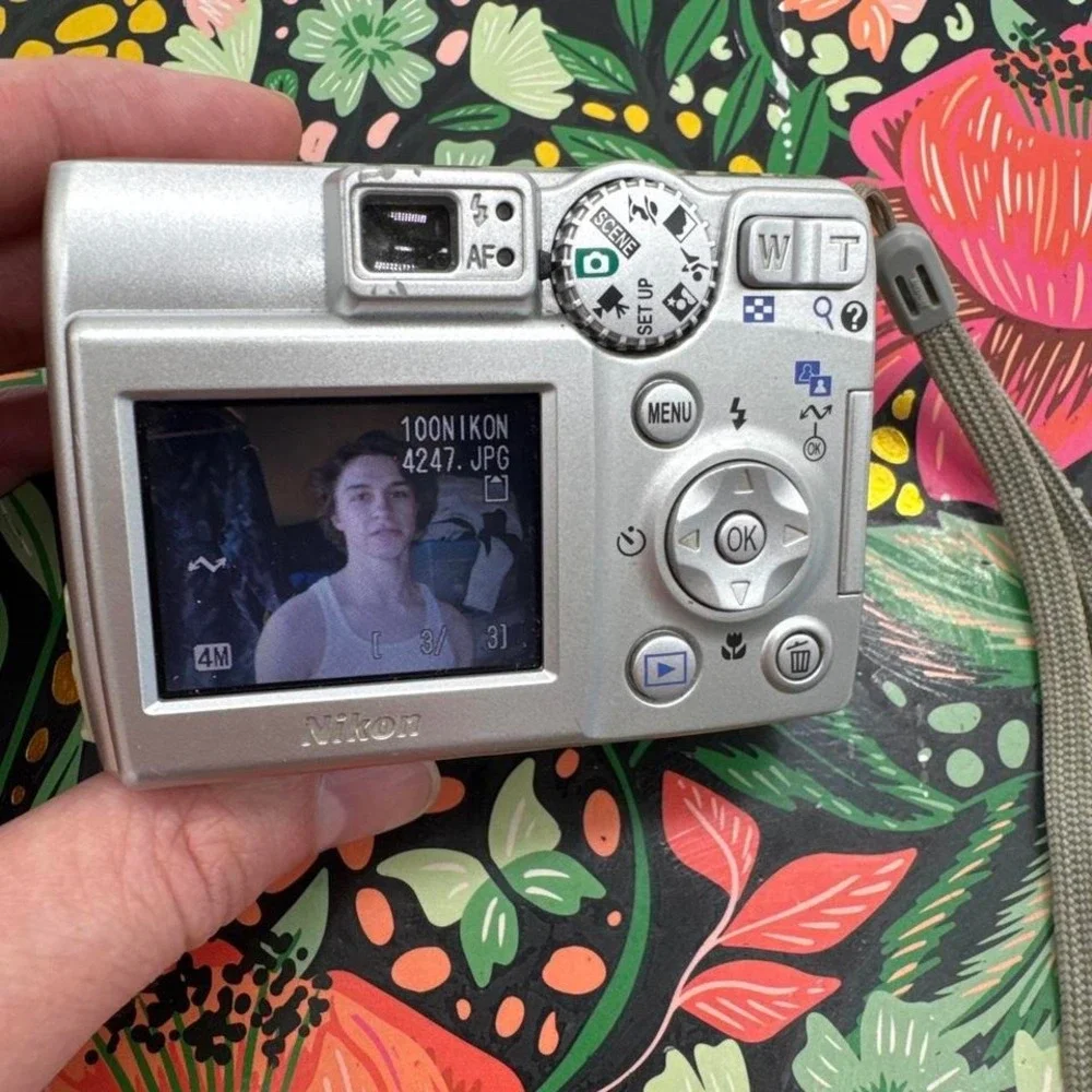 Nikon Coolpix 4600 Digital Camera – Compact Point-and-Shoot Camera‎